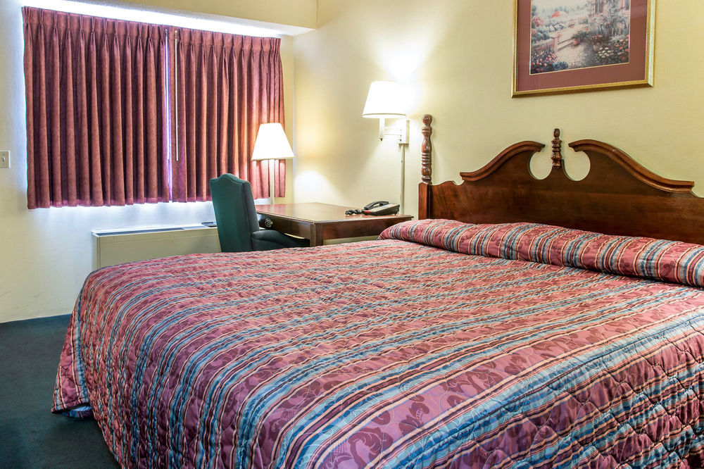 Super 8 By Wyndham 2* Petoskey