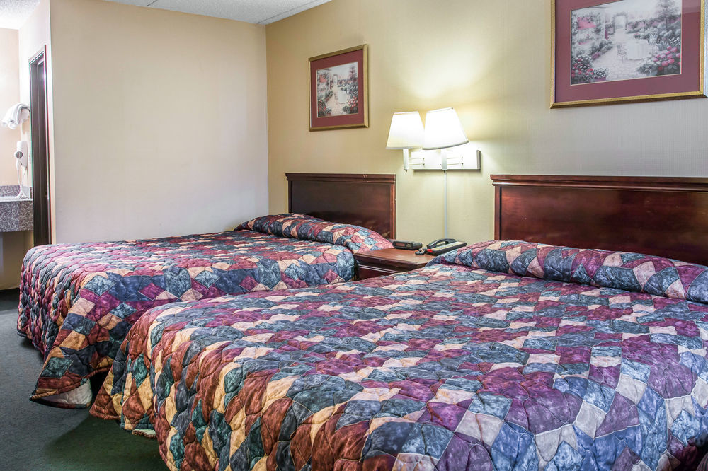 Hotel Super 8 By Wyndham 2*